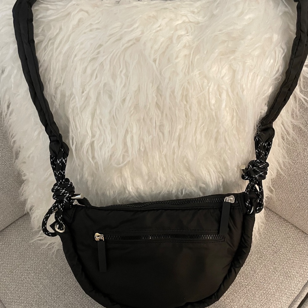 Mercer & Madison Black Crossbody with Pink Lining - Picture 2 of 9